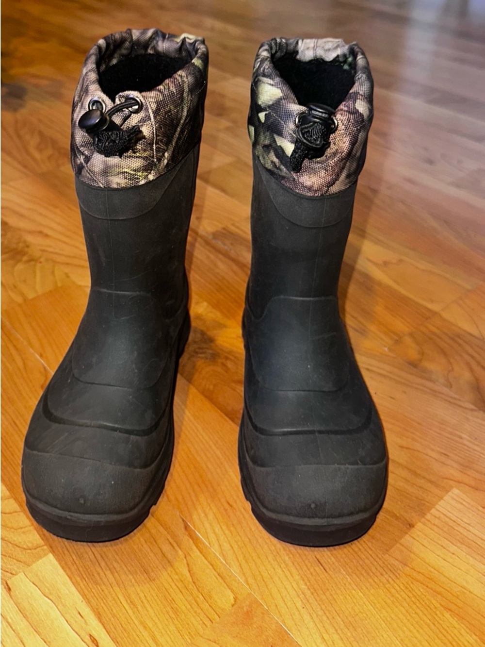 Kamik Snobuster Winter Snow Boots with Camouflage Cuff - Picture 2 of 6